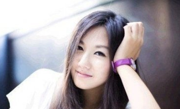 情人节，lol小苍被助理调侃：七夕多穿点怕你心凉 要男人没男人